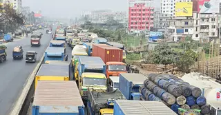 ঢাকা–চট্টগ্রাম মহাসড়কের চট্টগ্রামমুখী লেনে দীর্ঘ যানজট